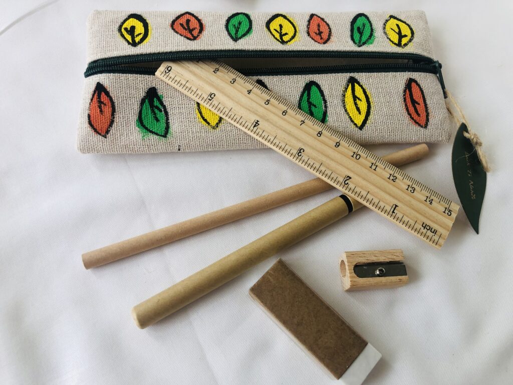 Astuccio eco con kit - foglie colorate