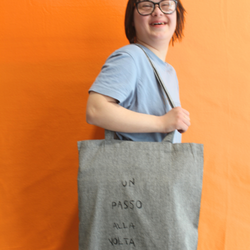 Borsa con frase "UN PASSO ALLA VOLTA" Angelica